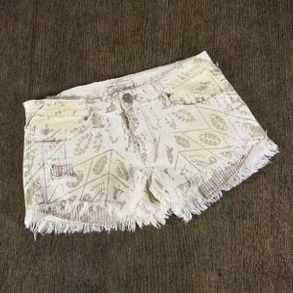 FREE PEOPLE Boho Shibori Leaf Cutoff Denim Shorts - Picture 2 of 6